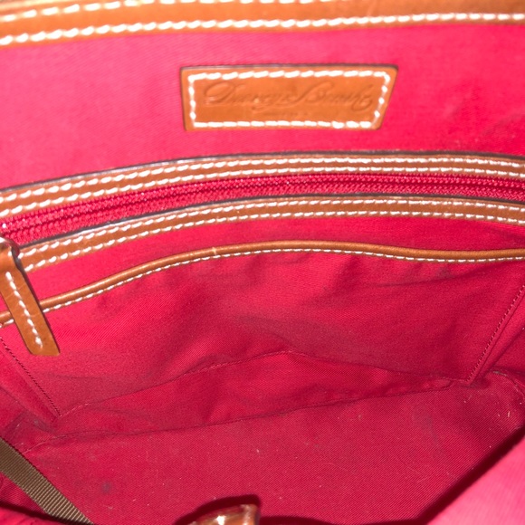 *SOLD* Dooney and Bourke Zip Zip Satchel - Picture 5 of 5
